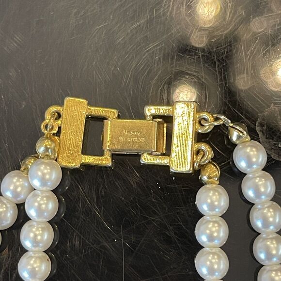 Vintage Napier Bracelet Faux Pearl Double Strand Gold Tone Pat Number 7” - Picture 3 of 6